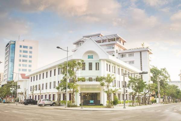 emm-hotel-hue-khach-san-vua-moi-vua-xinh-ngay-giua-long-co-do-ivivu-1 emm-hotel-hue-khach-san-vua-moi-vua-xinh-ngay-giua-long-co-do-ivivu-1