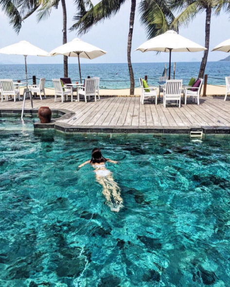 Ban công ngắm trọn vẹn vịnh Nha Trang
