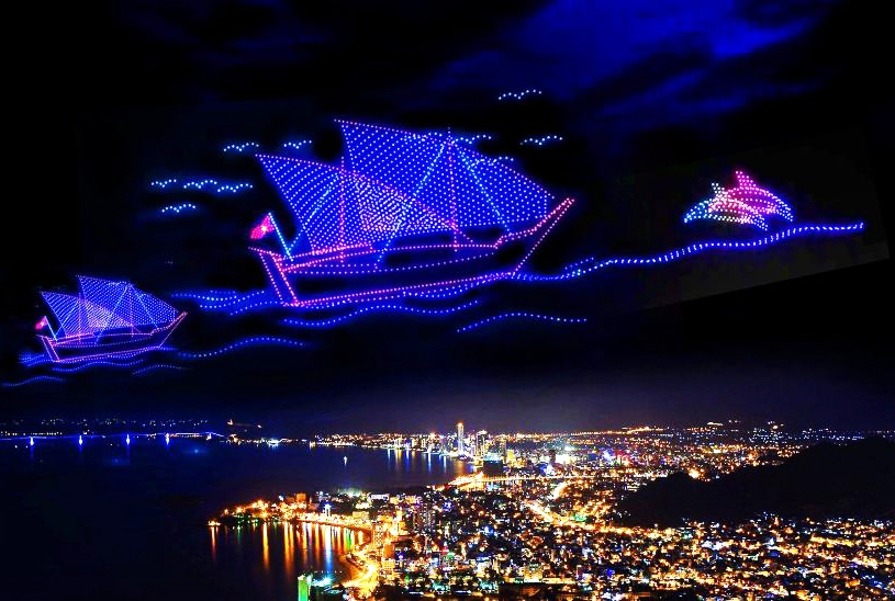 Màn trình diễn ánh sáng tại Festival Biển Nha Trang 2025