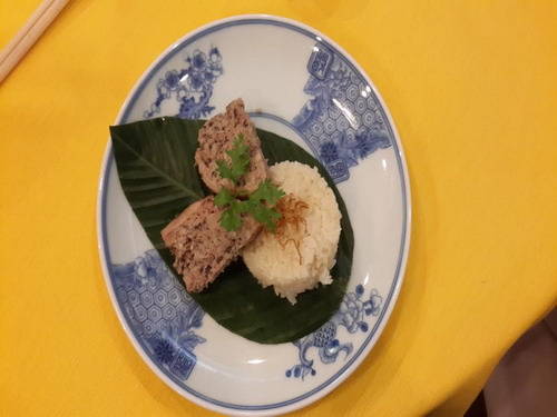 Vịt lọng xôi hông tại Ngự yến Festival Huế