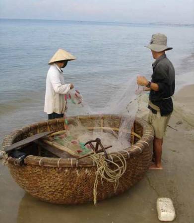 fishing-coracle Mũi Né qua góc nhìn của du khách nước ngoài