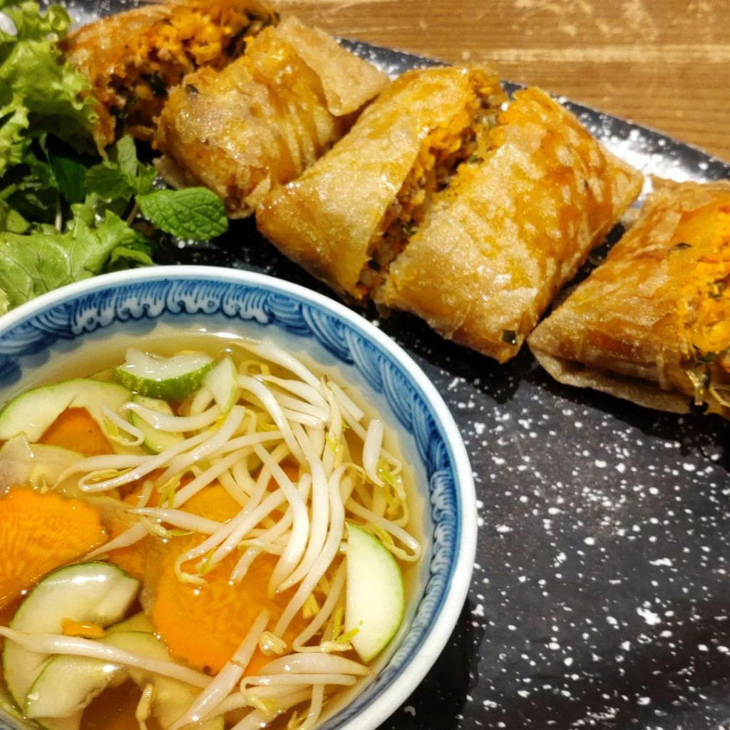 Nem cua bể gói vuông. Ảnh: tetsuo_0926