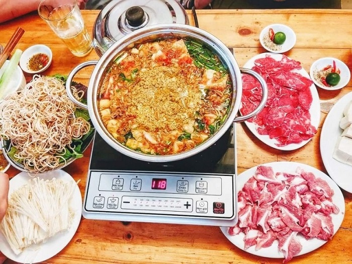 Lẩu cua đồng. Ảnh: Vinpearl