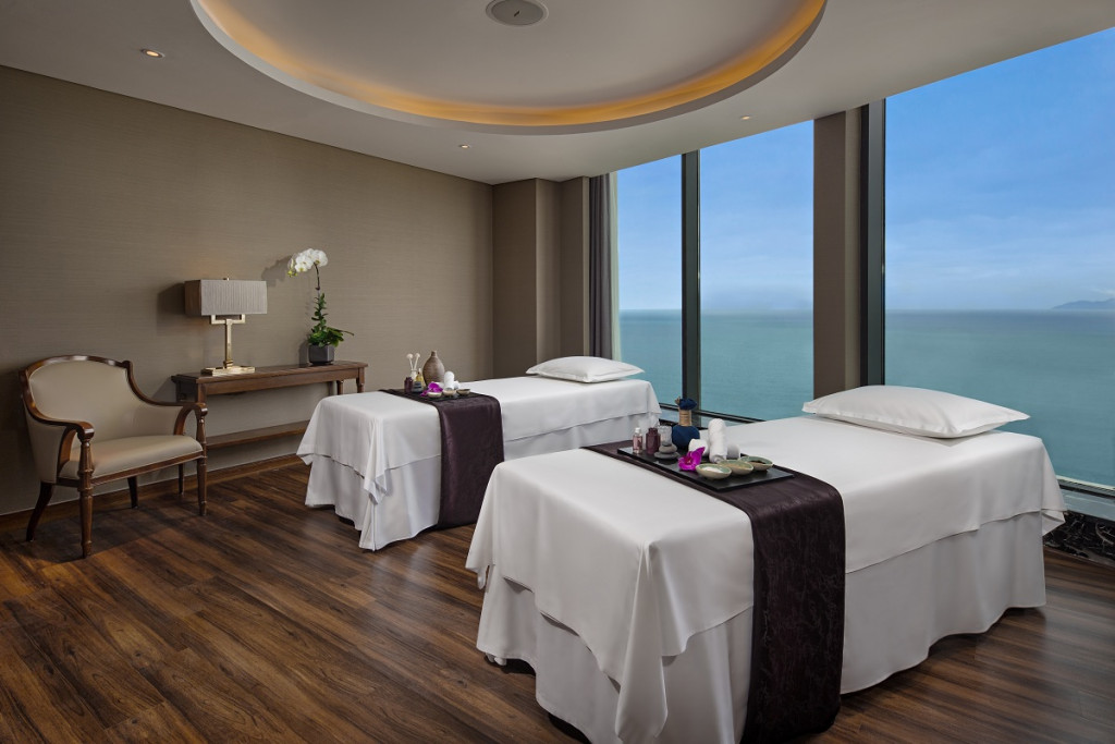 Phòng họp Grand Ballroom Four Points by Sheraton Phòng họp Grand Ballroom Four Points by Sheraton