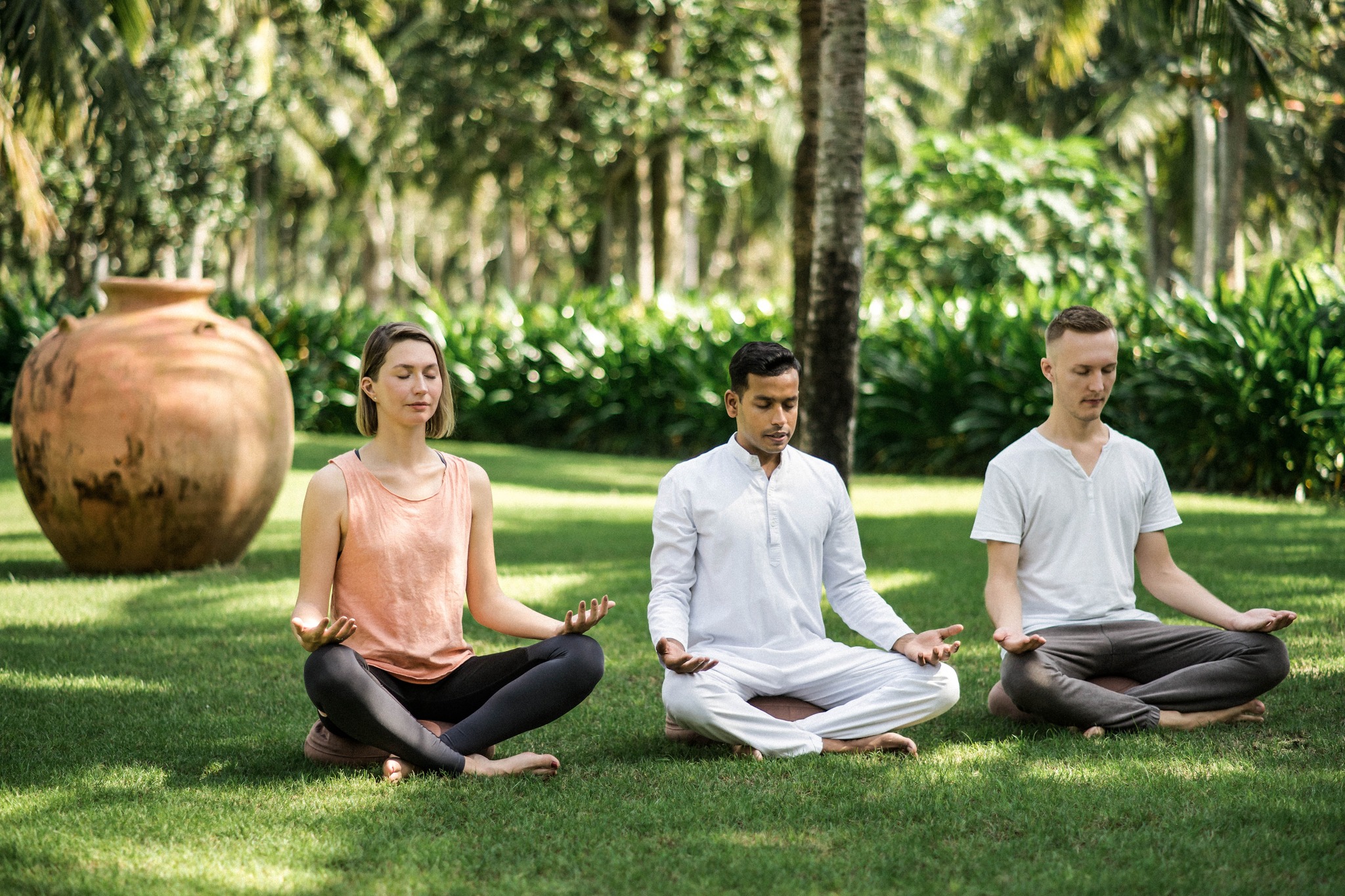 Four Seasons Nam Hải bài tập thiền chánh niệm