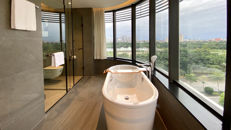 Phòng ngủ Fraser Residence Hà Nội