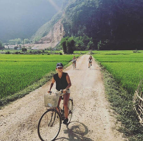 Khói sương mờ ảo trên thung lũng Mai Châu
