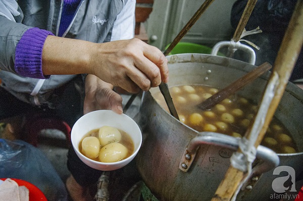 ganh-che-troi-nhan-thit-30-nam-nep-ben-ngo-de-to-hoang-chung-2-tieng-ban-ca-chuc-thung-het-veo-ivivu-5 ganh-che-troi-nhan-thit-30-nam-nep-ben-ngo-de-to-hoang-chung-2-tieng-ban-ca-chuc-thung-het-veo-ivivu-5