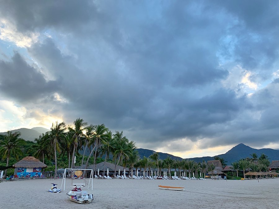 Check-in bãi biển Gành Nhảy Ninh Vân trong xanh
