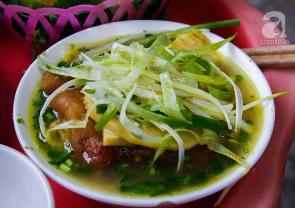 Giả cầy măng nổi tiếng tại bún đậu mắm tôm Đại La