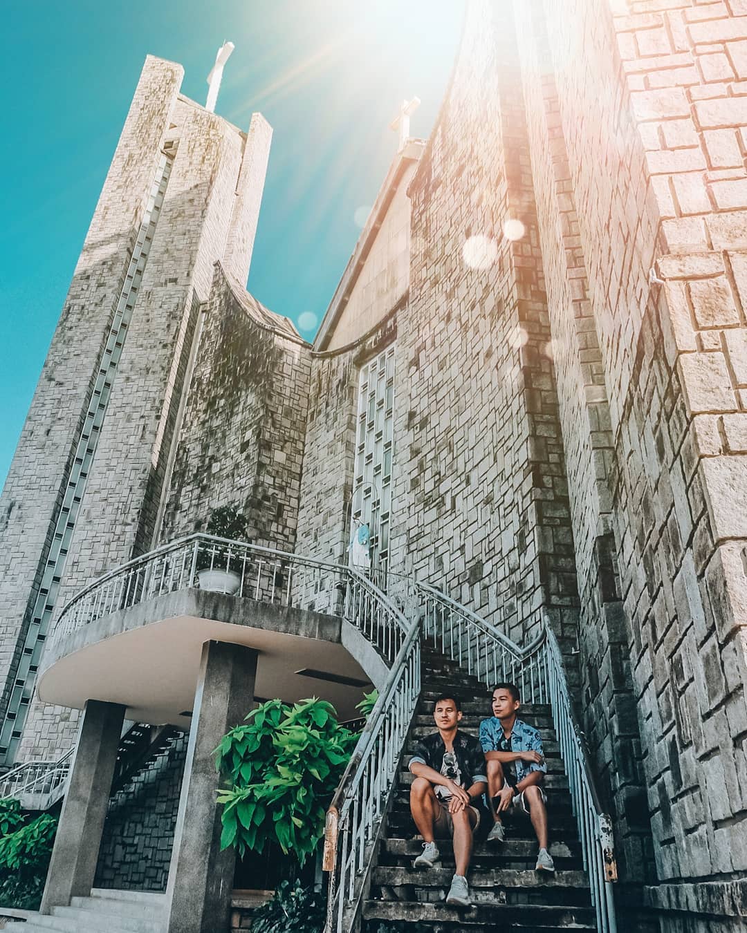 Nhà thờ Phủ Cam - Điểm đến Huế check-in