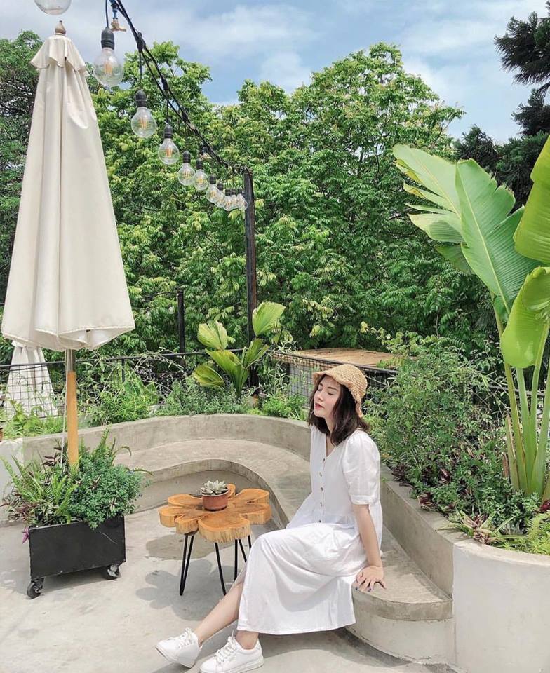 giai-nhiet-mua-he-quan-the-ylang-gardenista-coffee-view-dep-o-ha-noi-ivivu-3-1 giai-nhiet-mua-he-quan-The Ylang Gardenista coffee-view-dep-o-ha-noi-ivivu-3