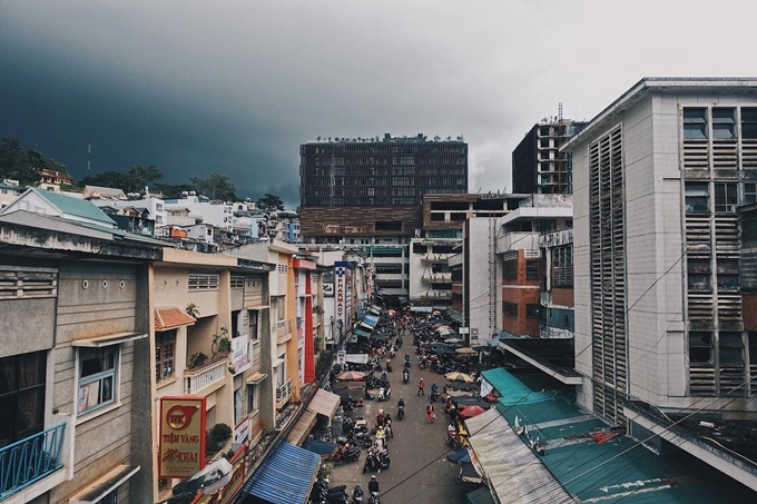 View nhìn từ cầu tại Góc Hong Kong Đà Lạt