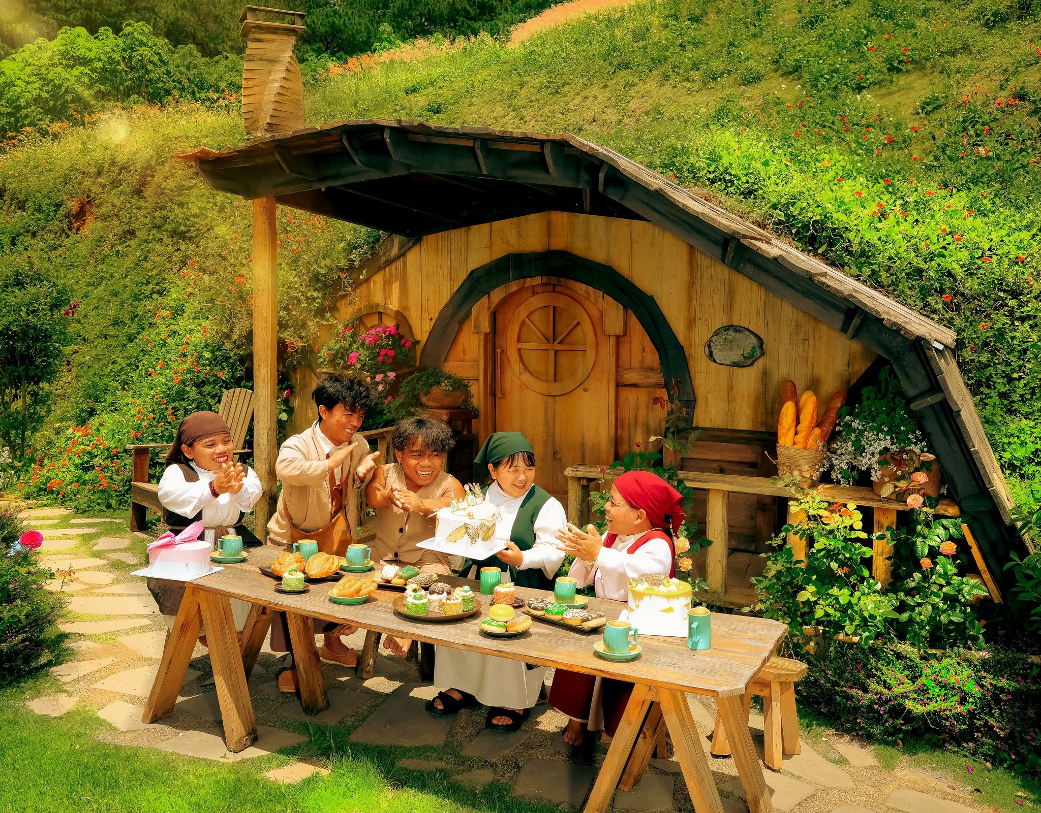 Ngôi làng Hobbit cổ tích GOD Valley Đà Lạt