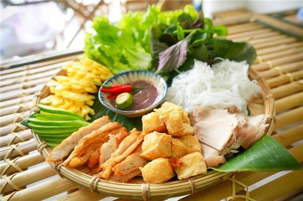 Món ngon Hà Nội qua 36 phố phường