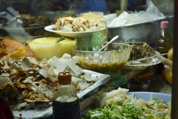 Bánh mì hai bà già - quán ăn sáng Vũng Tàu