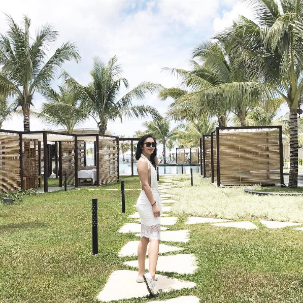 Hồ bơi resort Sol Beach House Phú Quốc view biển