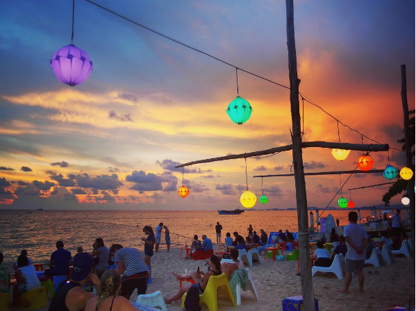 Rory’s Beach Bar Phú Quốc ngắm hoàng hôn
