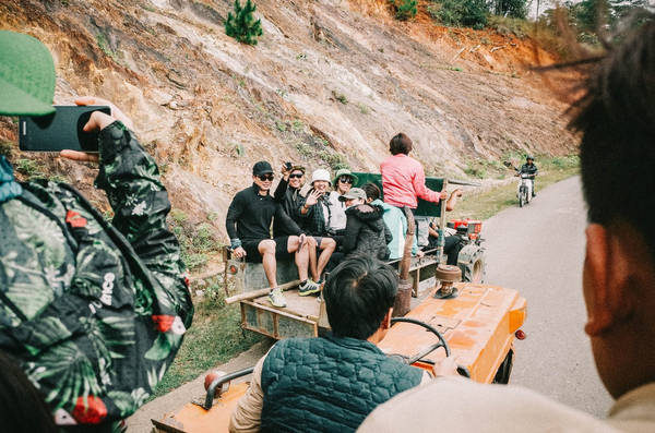 Trải nghiệm đi xe máy cày rất thú vị.