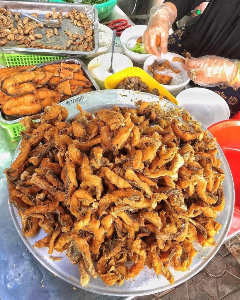 Bún cá cay đặc sản ẩm thực Hải Phòng tại quán 66 Lê Lợi
