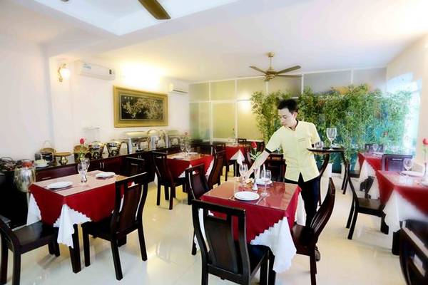 Nhà hàng trong khách sạn Gold Coast Đà Nẵng