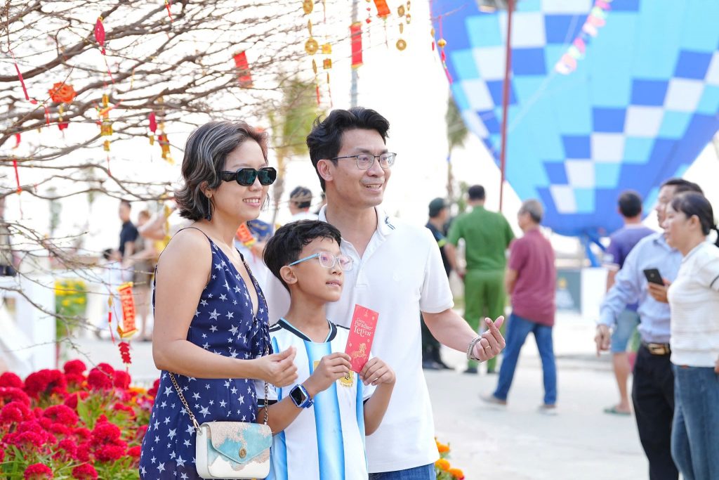 Góc check-in tuyệt đẹp tại Green Paradise Tet Fest 2026
