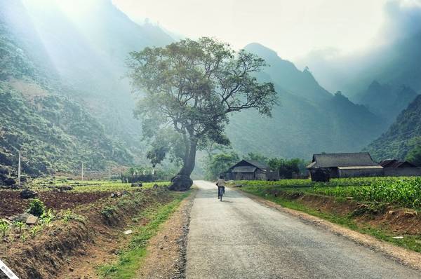 Đường đi lên Đồng Văn - cung đường du lịch miền Bắc đẹp nhất