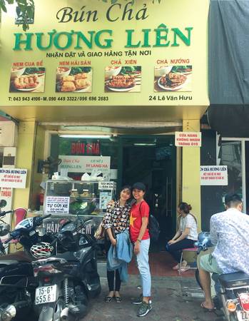 Hàng bún chả mang thương hiệu "Obama".