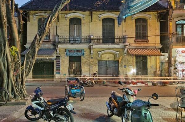 Triển lãm “Hà Nội 18h/6h và Huế 18h/6h” diễn ra từ 29/4-4/5 tại Huế.