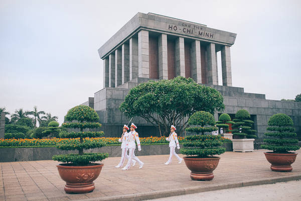 ha-noi-xinh-xan-lam-dung-cu-mo-ve-nhung-noi-xa-xoi-ma-chang-mo-ve-ha-noi-ivivu-11