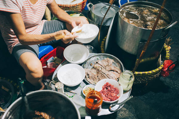 ha-noi-xinh-xan-lam-dung-cu-mo-ve-nhung-noi-xa-xoi-ma-chang-mo-ve-ha-noi-ivivu-7