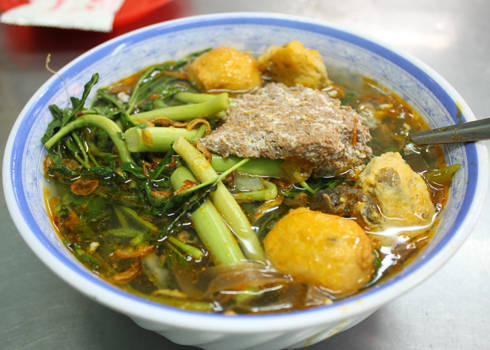 Tô bánh đa cua ngon mắt, ngon miệng. Ảnh: Khánh Hòa