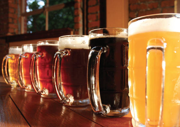 Thưởng thức bia craft tại Pasteur Street Brewing Company