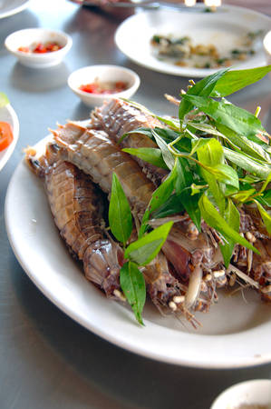 Món tôm tít lạ miệng trong hải sản Vũng Tàu