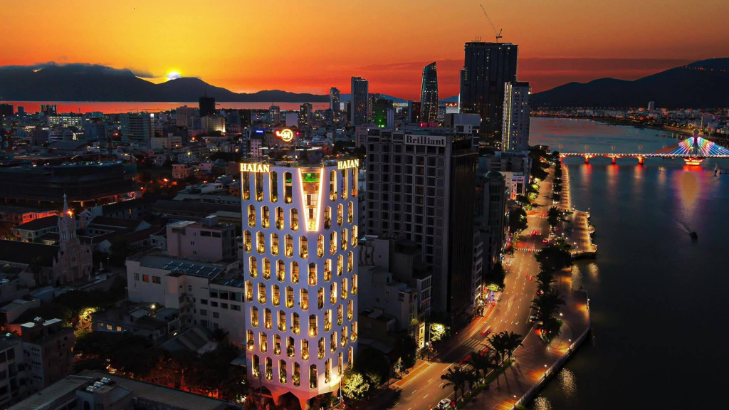 HAIAN-Riverfront-Đa-Nang-ivivu-1