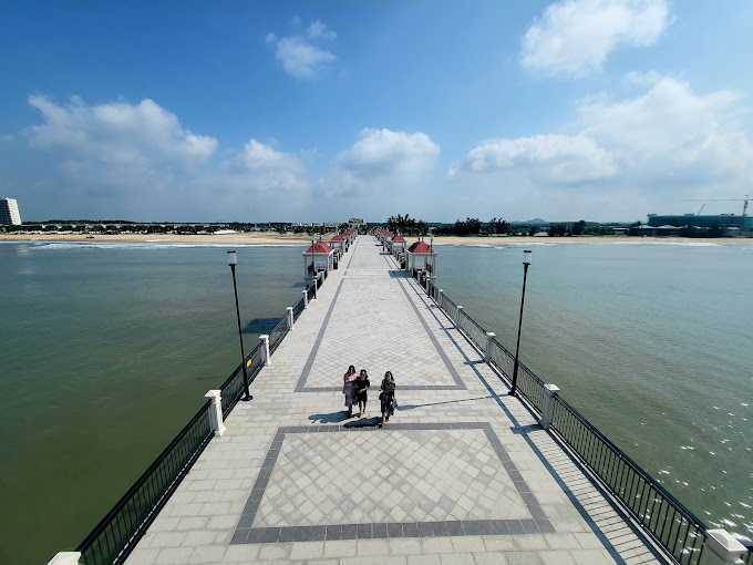 Hamptons Pier Hồ Tràm ngắm biển
