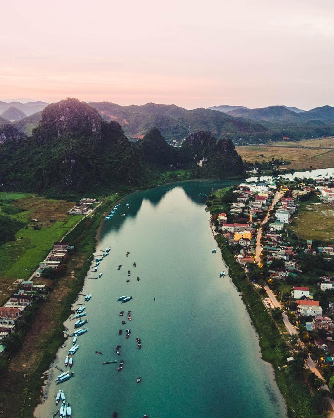 Hình ảnh từ đường bay Đà Nẵng Quảng Bình ngắm cảnh
