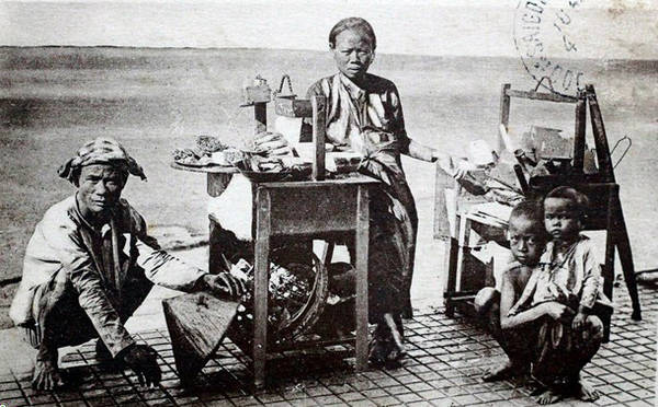 Gánh cháo mỳ hủ tiếu hàng rong Sài Gòn