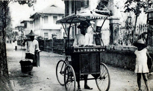 Xe kem hàng rong Sài Gòn của người Hoa