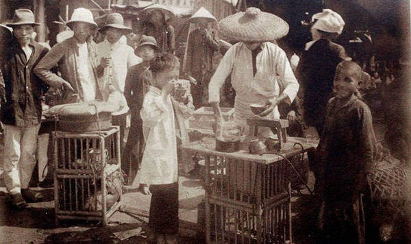 Gánh hàng rong Chợ Lớn của người Hoa