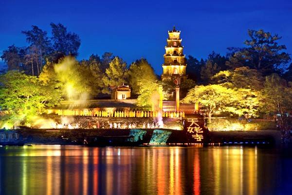 Chùa Thiên Mụ - điểm đến nổi tiếng ở Huế. Ảnh: Hueworldheritage.