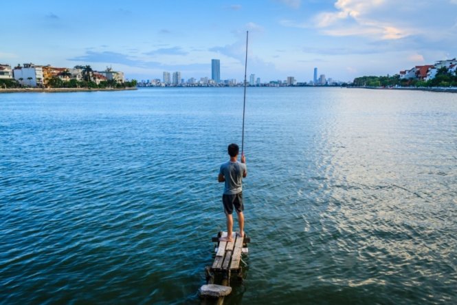 Kinh nghiệm du lịch Hà Nội trải nghiệm câu cá Hồ Tây