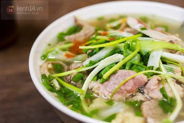 Phở Bát Đàn có sức hút rất khó cưỡng