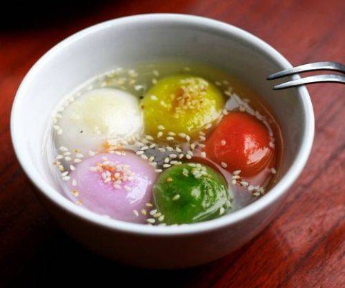 Bánh chay ngũ sắc Hà Nội