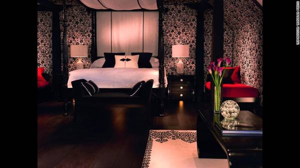 Giá phòng xa xỉ tại khách sạn Belmond Le Manoir aux Quat Saisons