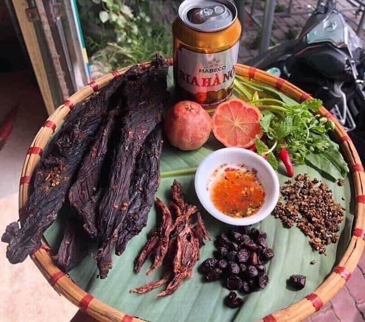 Thịt trâu gác bếp đặc sản Tây Bắc
