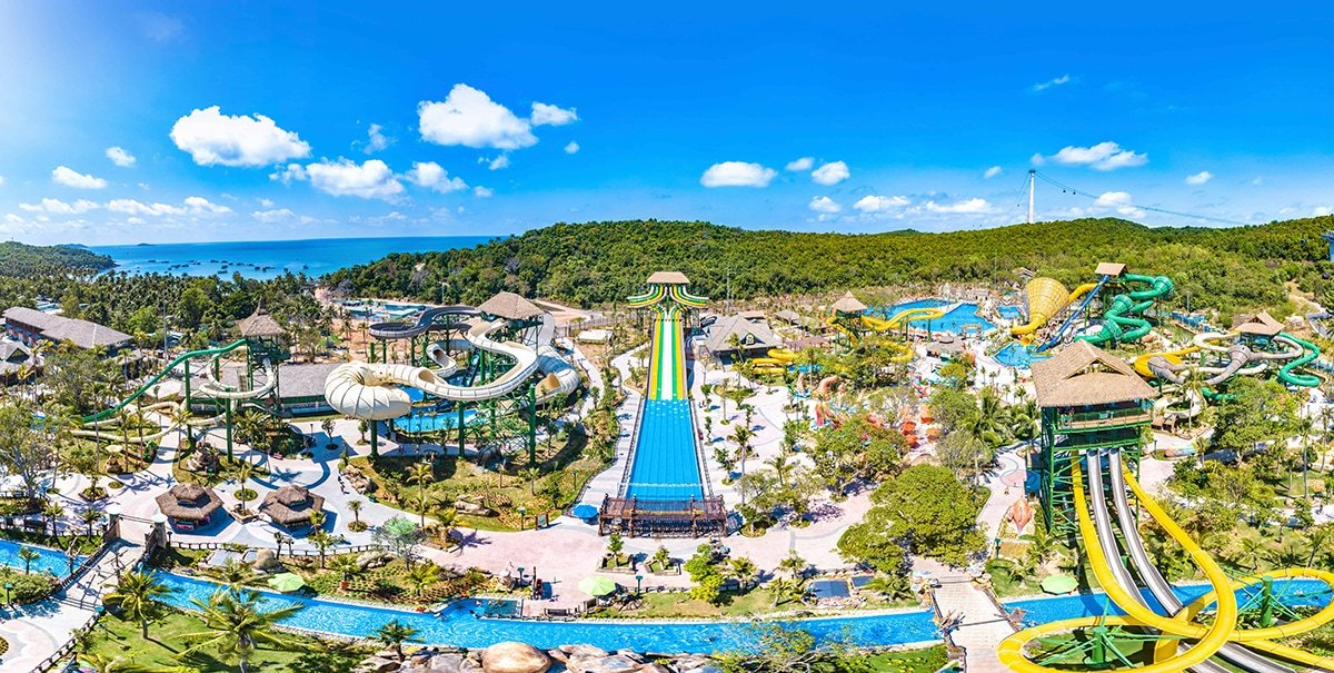 Aquatopia Water Park Hòn Thơm