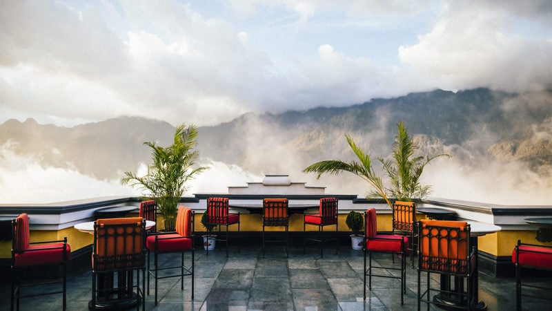 Khu vực ngoài trời Nhà hàng Chic
