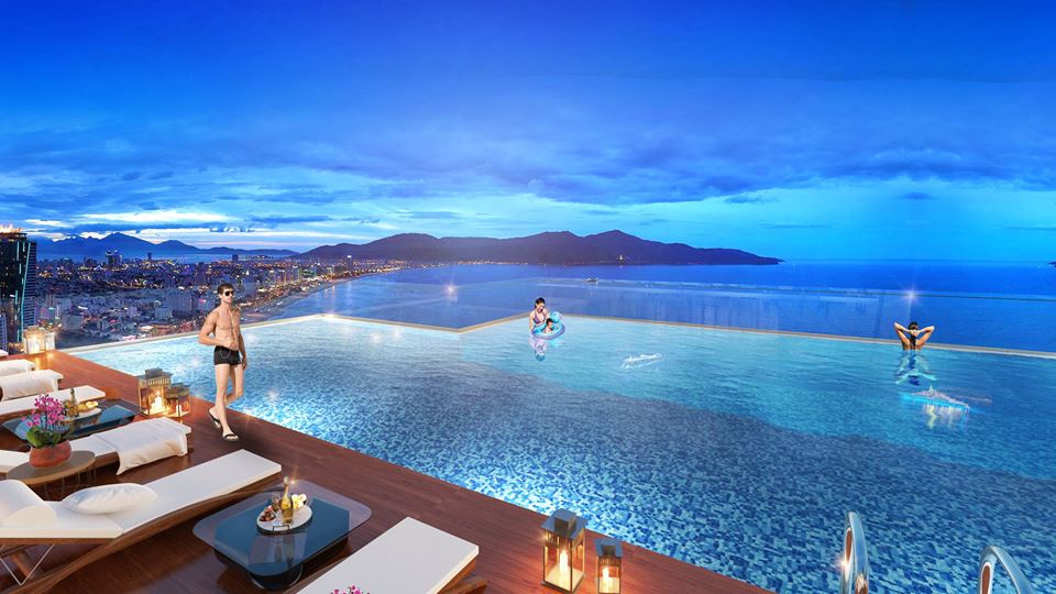 Hình ảnh bể bơi đáy kính TMS Luxury Đà Nẵng