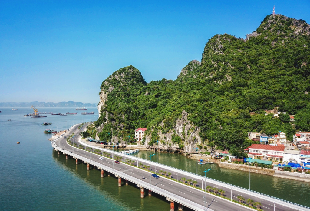 Du lịch Hạ Long - Cơ sở hạ tầng phát triển